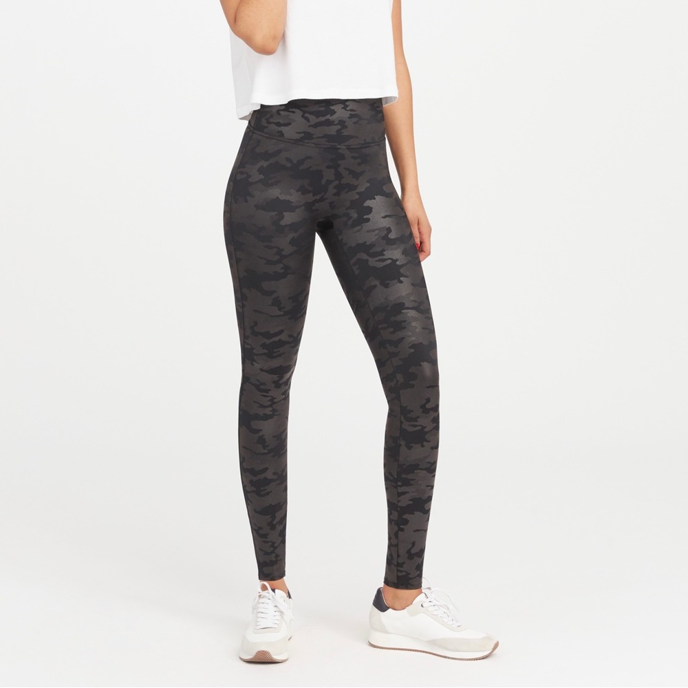 SPANX Faux Leather Camo Print Legging Black Small High Waist Fitted